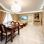 Paradise Center Premium 1 *