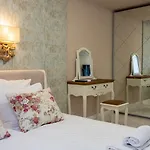 Paradise Center Premium 1