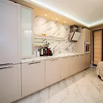 Paradise Center Premium 1