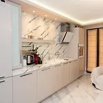 Paradise Center Premium 1 Διαμέρισμα *
