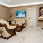 Paradise Center Premium 1 *