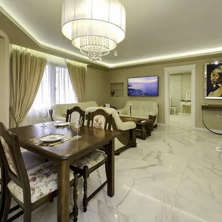 Paradise Center Premium 1 Apartman *