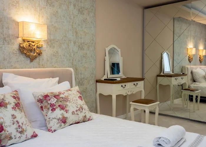 Paradise Center Premium 1