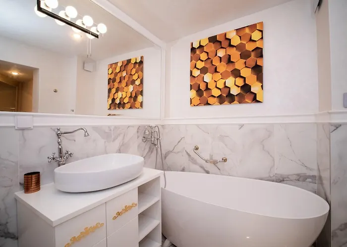 Paradise Center Premium 1